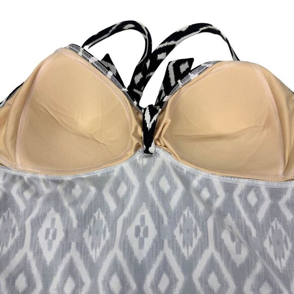 Lands' End Women's size 18 Tankini Top - Picture 6 of 6
